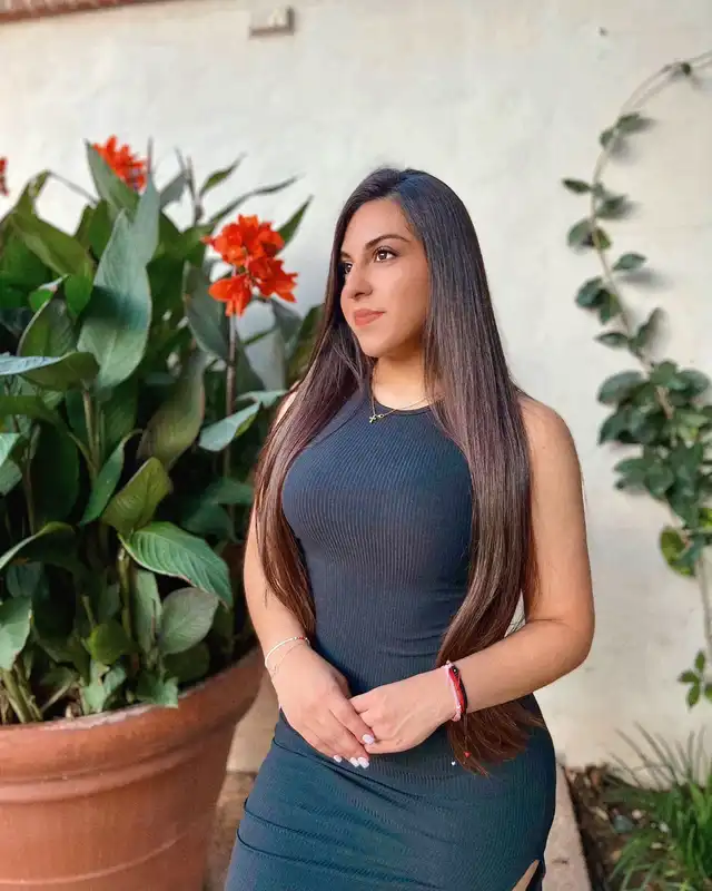Picture inspo at Disney springs✨